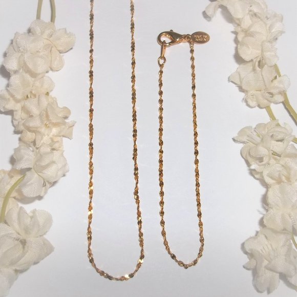 American Showcase Jewelry - Pre-owned American Showcase Necklace and Bracelet Gold Fashion Jewelry Set 7310